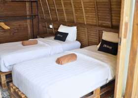 bali yoga school shared room (2)