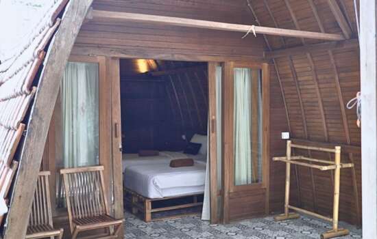 bali yoga school shared room (3)