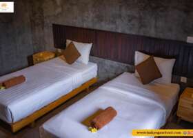 bali yoga school shared room (5)