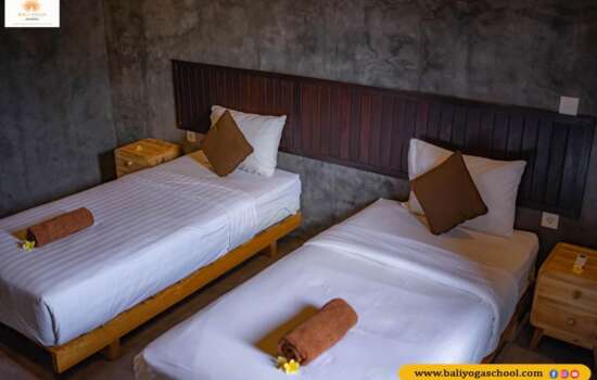 bali yoga school shared room (5)