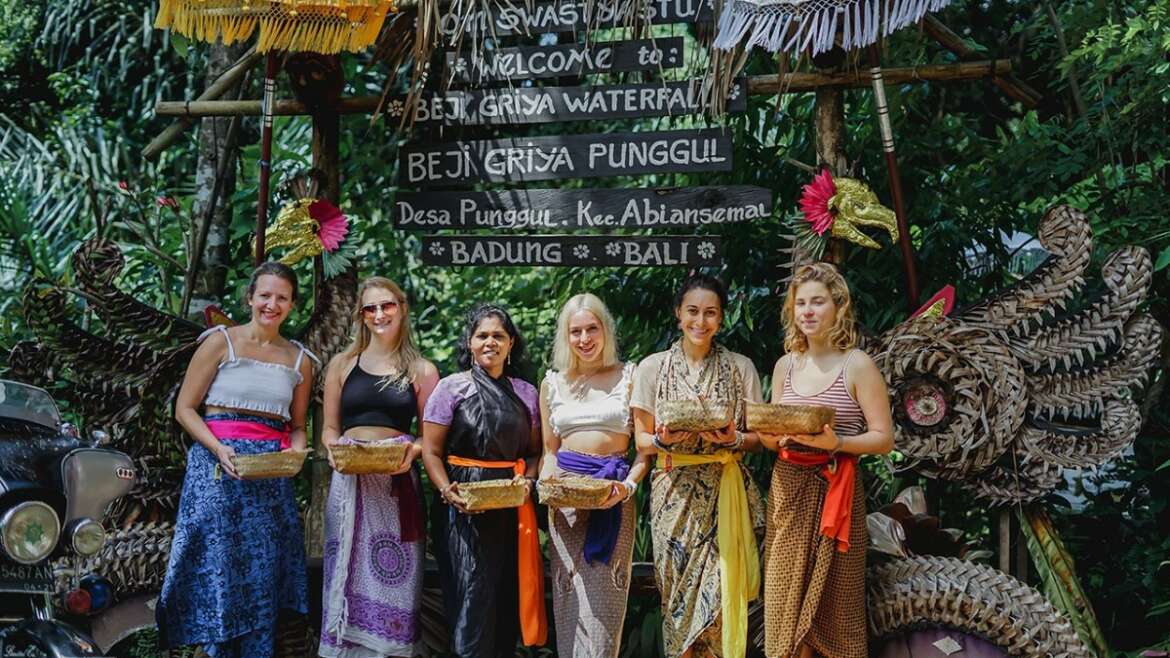 Best Yoga Teacher Training in Bali Yoga School 2022