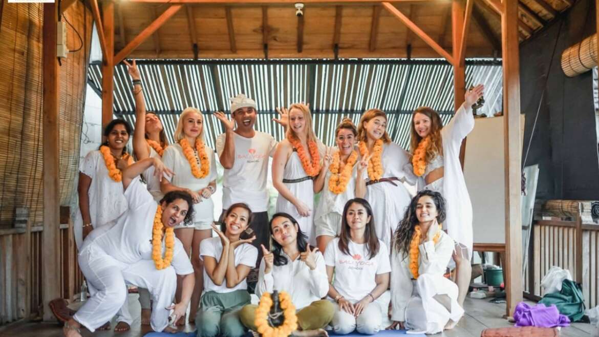 Best Yoga Teacher Training in Bali Yoga School 2022