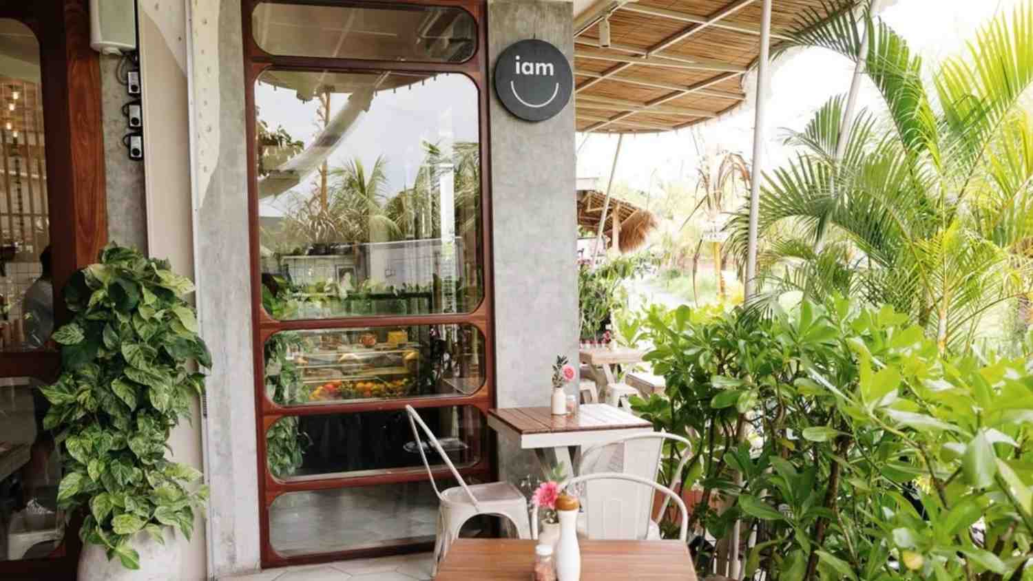 i am vegan babe in Canggu