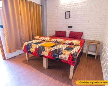 Himalayan Yoga Ashram Pictures | Yoga Teacher Training In Rishikesh India
