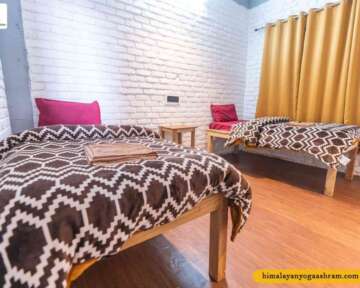Yoga School in Rishikesh twin shared room 2