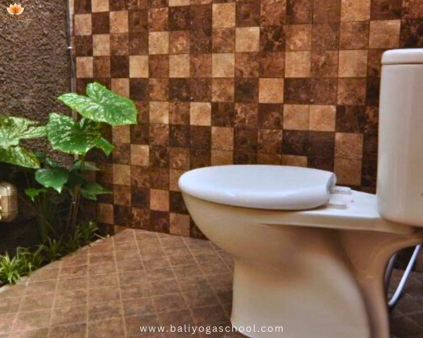 Bali Yoga School campus pictures accommodation bathroom 5 Bali Yoga School campus pictures accommodation bathroom 5