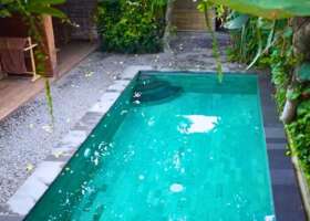 Bali Yoga School campus pictures swimming pool