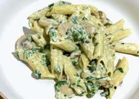SPINACH & MUSHROOM WHITE SAUCE PASTA.jpg (1)